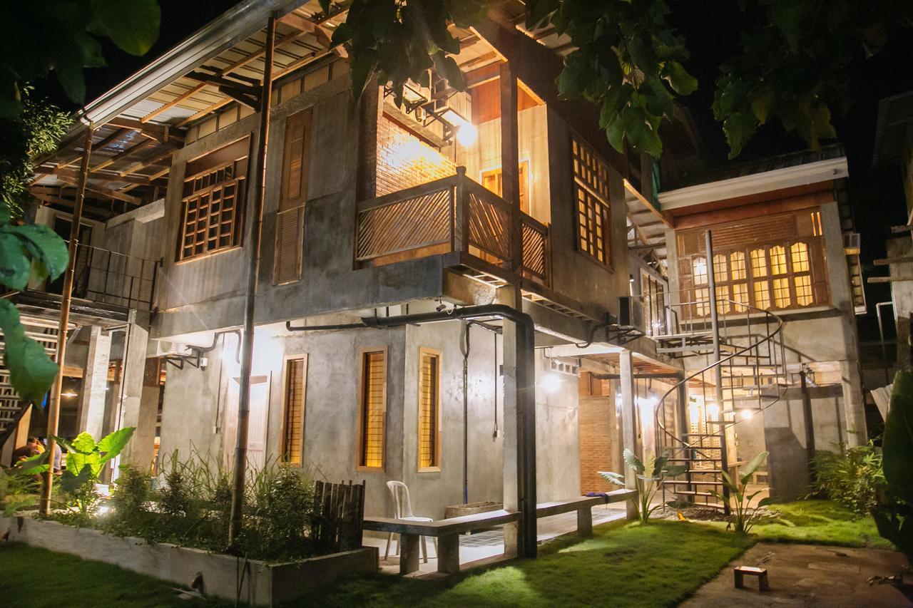 The Flying Fish Hostel Dumaguete City Exterior foto